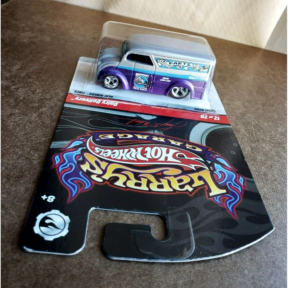 2009 Hot Wheels DAIRY DELIVERY MTFLK Silver / Purple LARRY'S GARAGE #12/20 RR5SP